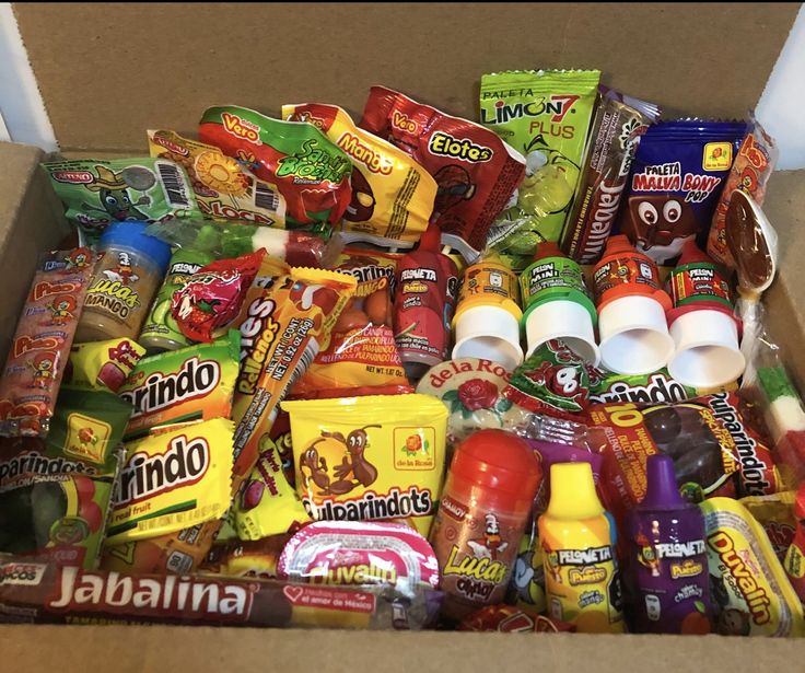 The "Caja Gigante" Ultimate Tradition